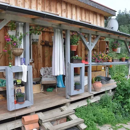 Campingplads Dvor Pod Krikmi *